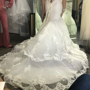 Wedding dress